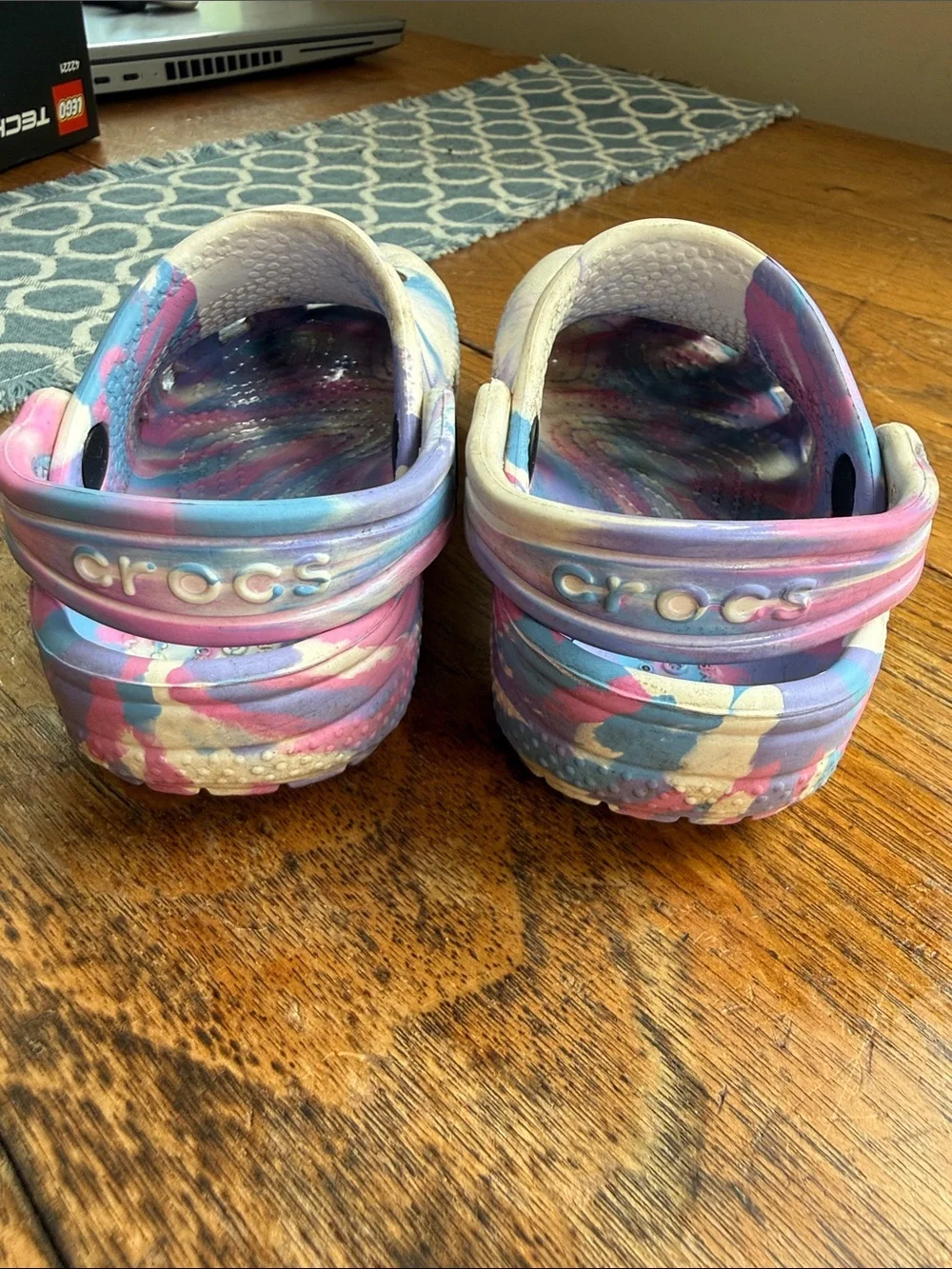 CROCS Toddler Marble Style Clogs in Pink, Blue, Purple and White size 7